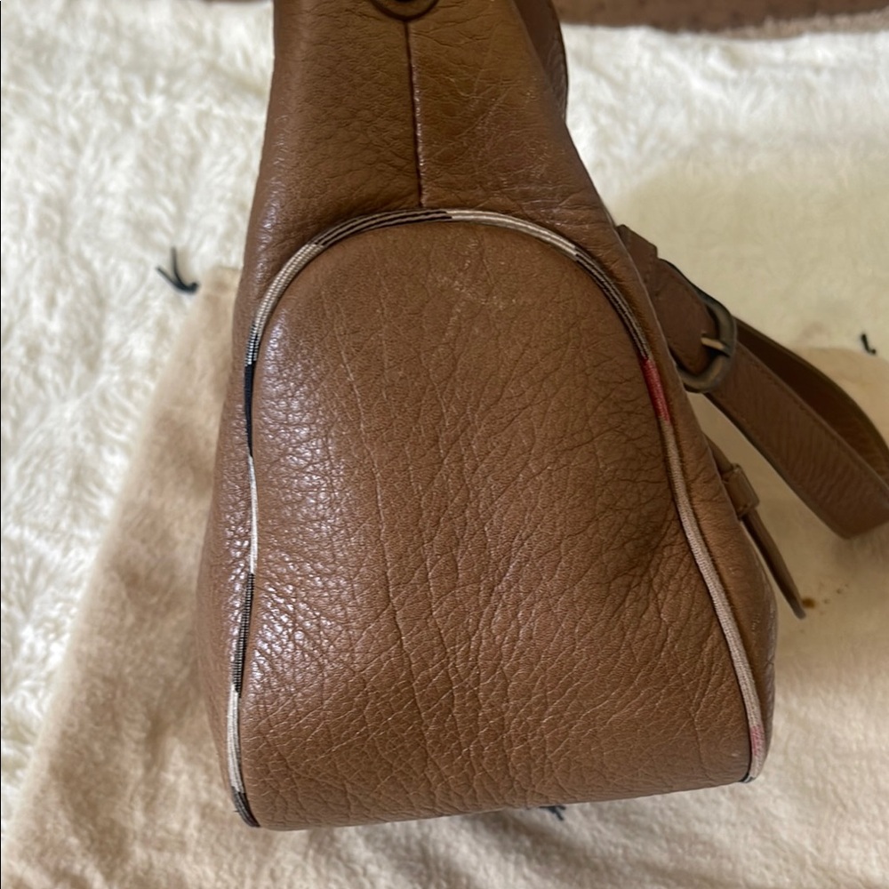 Burberry Tan Leather Women's Bag - Picture 7 of 12